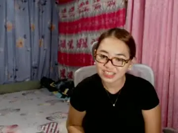 Chaturbate Free Live Porn of pinay_singlemomxs
