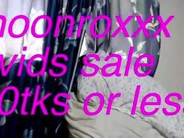 Chaturbate Live Porn of moonroxxx