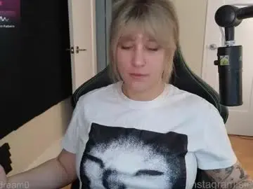 Chaturbate Live Sex Cam of alexa_dream