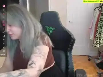 Chaturbate Live Sex Cam of alexa_dream