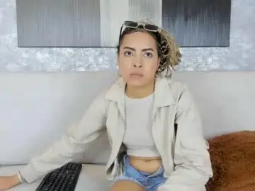 Chaturbate Live Porn of lucia_janne