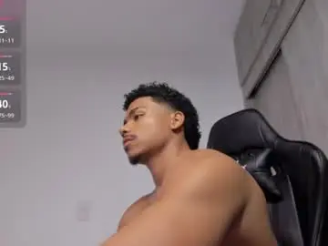 Chaturbate Best live sex cam show of xavier_colleman
