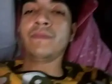 Chaturbate Live Sex Cam of danivoyeur21