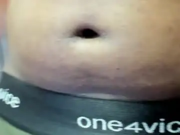 Chaturbate Live Sex Cam of benjaminsr