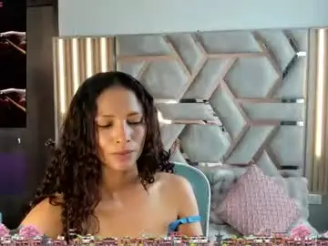 Chaturbate Adult Video Chat of dareska_hot