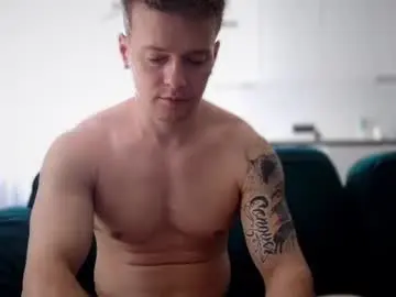 Chaturbate Live Sex Cam of pashka_x