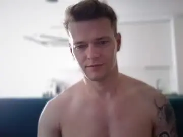 Chaturbate Live Sex Cam of pashka_x