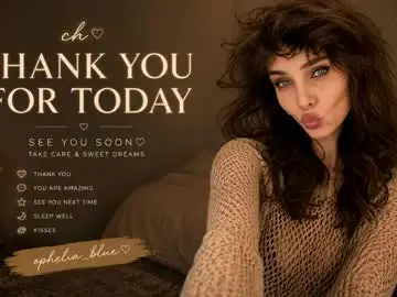 Chaturbate Adult Video Chat of ophelia_blue