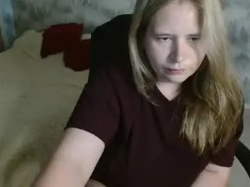 Chaturbate Live Sex Cam of adelinalawson