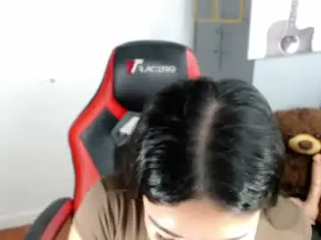 Chaturbate Live Sex Cam of alesha_vibe_me