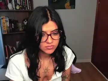 Chaturbate Live Sex of valerie__sky