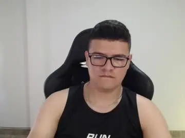 Chaturbate Live Sex Cam of david_smit_