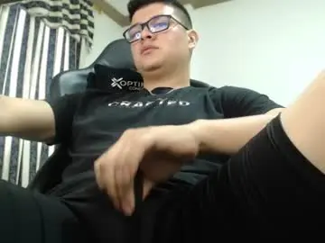 Chaturbate Sex Chat of david_smit_