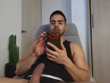 Chaturbate Free Porn Cam of andrew_west_