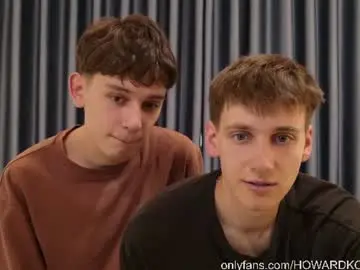 Chaturbate Free Live Porn of howardkottam