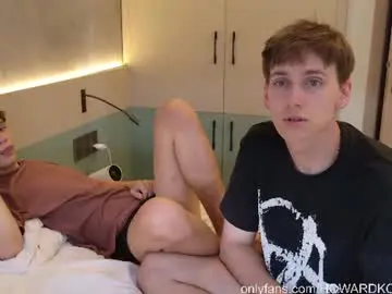 Chaturbate Live Sex Cam of howardkottam