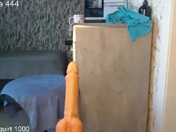 Chaturbate Live Sex Cam of simplegirl1996