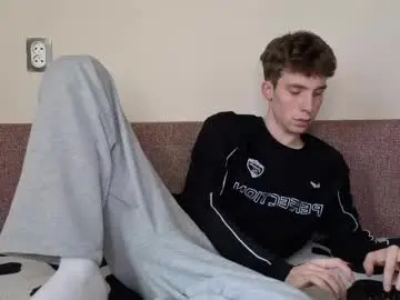 Chaturbate Adult Webcams of cute_brian