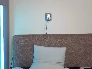 Chaturbate Watch Live Sex Cams of cute_brian