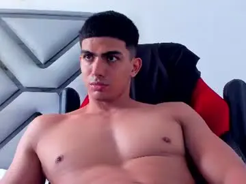 Chaturbate Live Sex Cam of danterouxx
