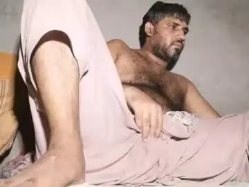 Chaturbate Free Porn Cam of hairybouy264541