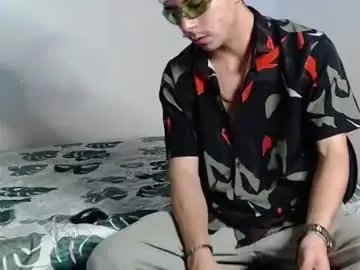 Chaturbate Best live sex cam show of dominic_hanks