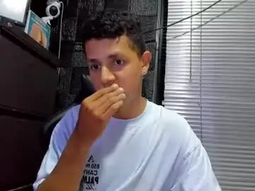 Chaturbate Live Porn of g_lincoln