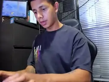 Chaturbate Best live sex cam show of g_lincoln