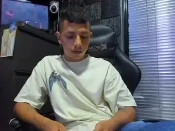 Chaturbate Live Sex of g_lincoln