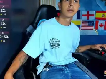 Chaturbate Watch Live Sex Cams of g_lincoln