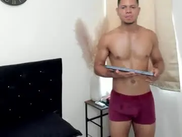 Chaturbate Free Porn Cam of sky_1628