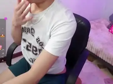 Chaturbate Live Sex Cam of andy_norton