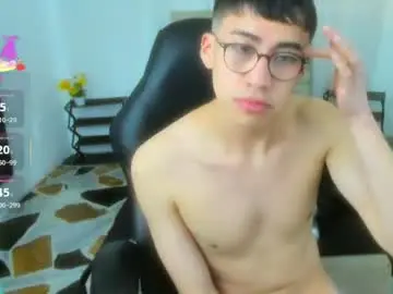 Chaturbate Live Sex Cam of andy_norton