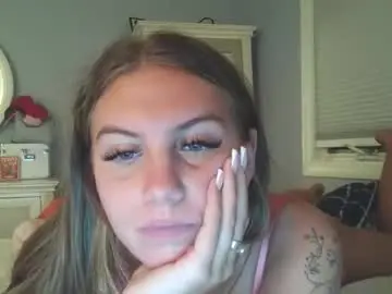 Chaturbate Live Sex Cam of arianaparkerr