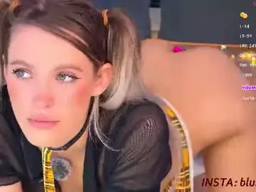 Chaturbate Free Porn Cam of blush_mikki