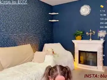 Chaturbate Live Sex Cam of blush_mikki