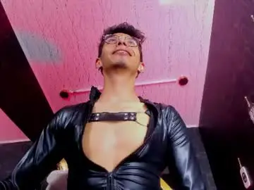 Chaturbate Live Porn of dereck_monroe