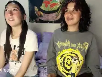 Chaturbate Sex Cam of sara_love_1