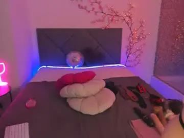 Chaturbate Live Sex Cam of cassieevanss