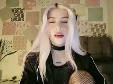 Chaturbate Live Sex Cam of luckysapphire777