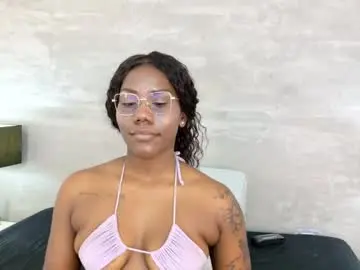 Chaturbate Adult Webcams of alaia_colins