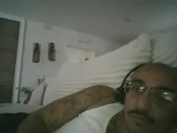 Chaturbate Free Live Porn of felixrlarios25