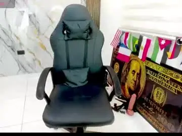 Chaturbate Sex Chat of queen_findom1