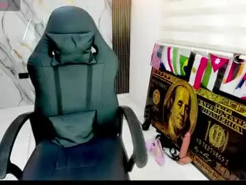Chaturbate Adult Webcams of queen_findom1