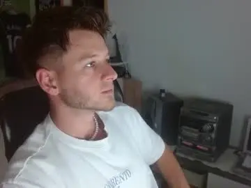 Chaturbate Live Porn of freddy_star