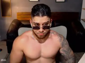 Chaturbate Adult Webcams of mike_montoya