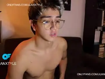 Chaturbate Live Sex of juancamroom