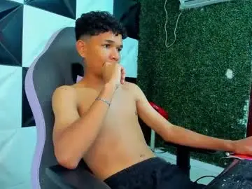 Chaturbate Watch Live Sex Cams of davexxx_
