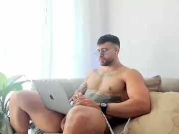 Chaturbate Live Sex Cam of jeremy_harden