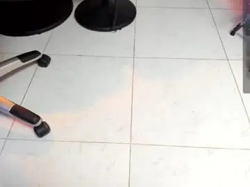 Chaturbate Live Sex of kimmberly_saenz_